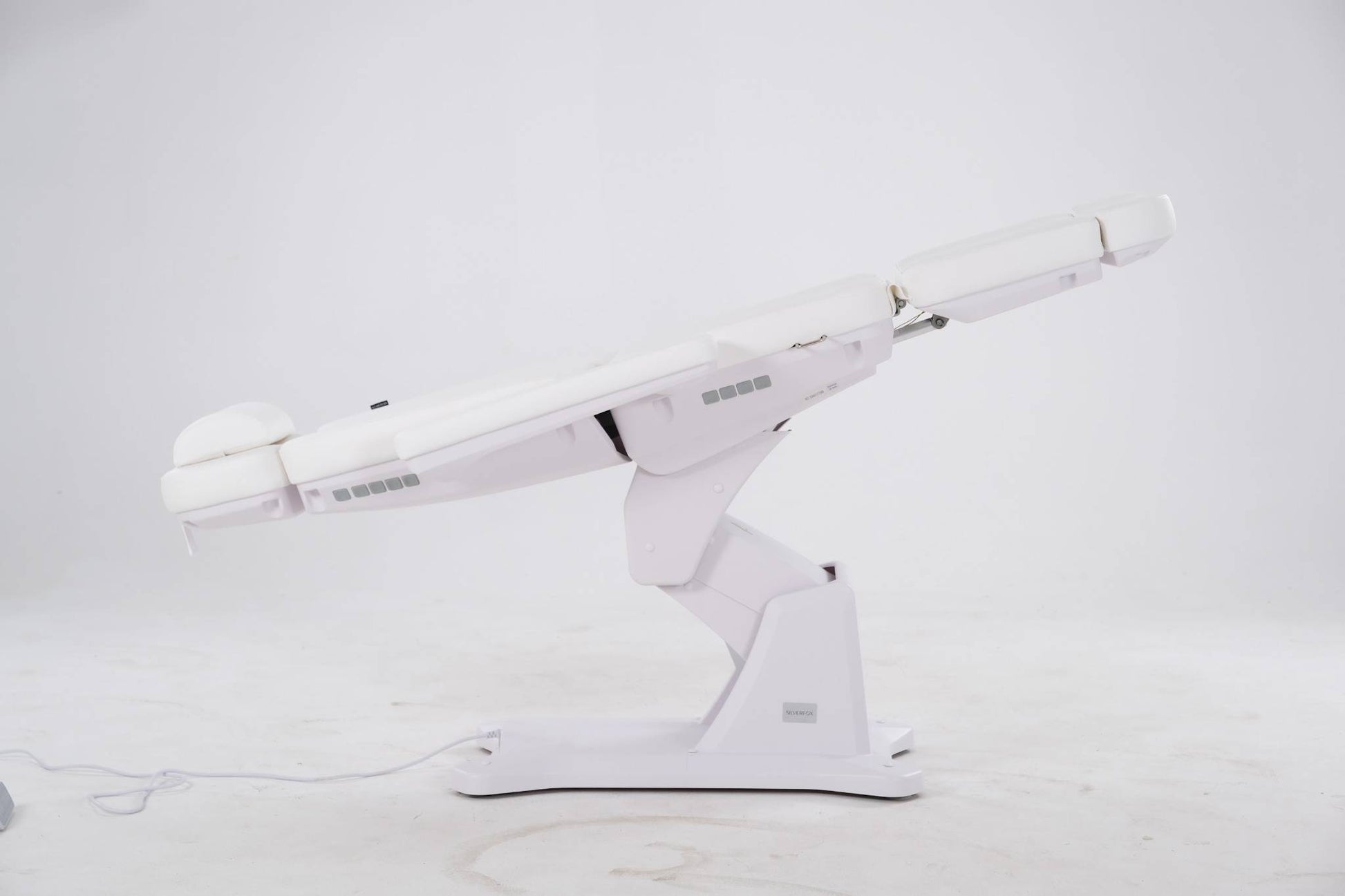 Karma Hastings Beauty Bed White-3